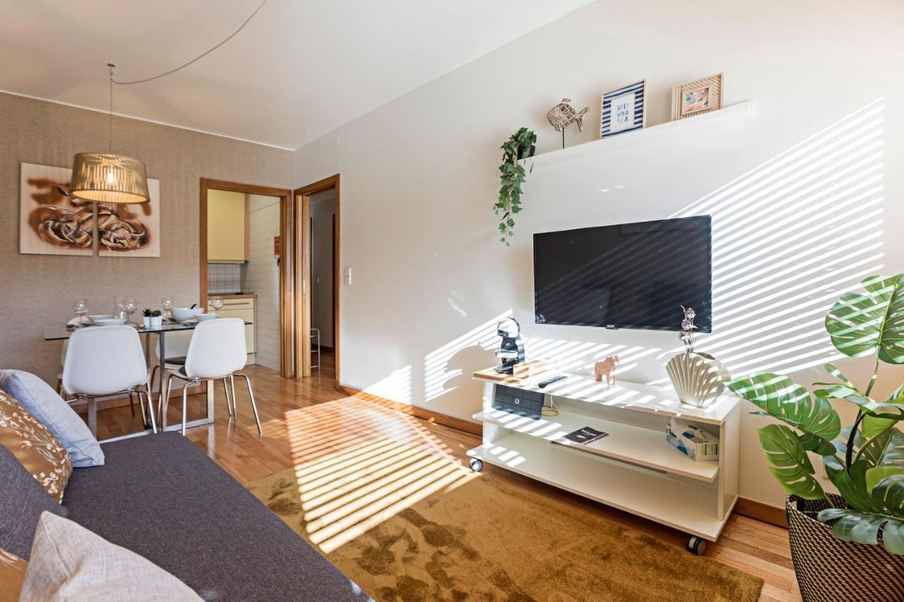Cozy Flat In Foz By Lovelystay Porto Exterior photo